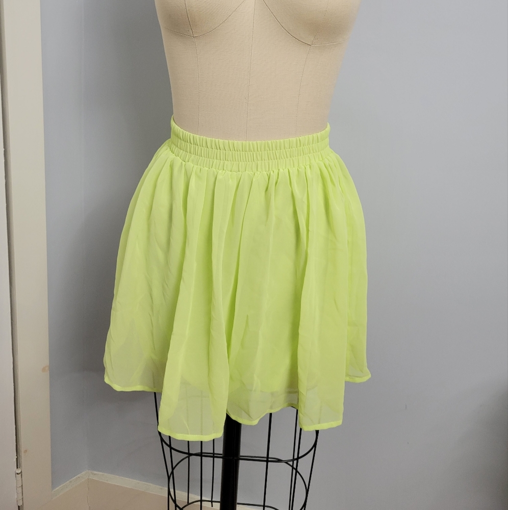 Forever 21 Lime green skirt size XS
